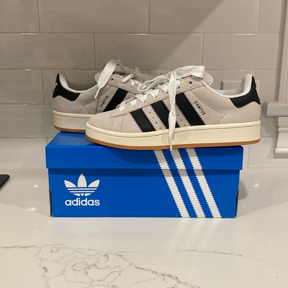 Adidas campus shoes - Picture 5 of 6